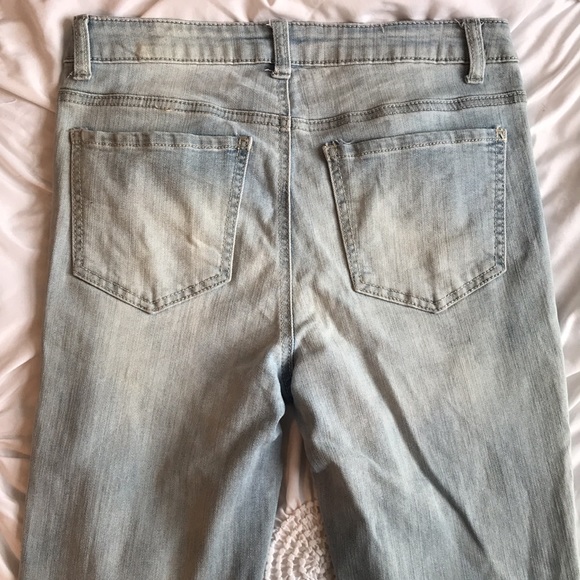 Light wash Jegging - Picture 2 of 2